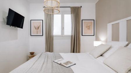 Room for rent in shared apartment in Barcelona - Photo 2