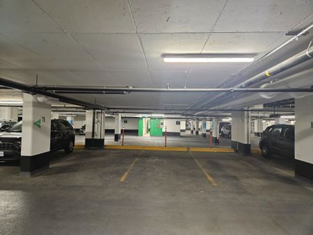 For Lease - 8 Interchange Way Unit# 902, Vaughan, Ontario - Photo 4