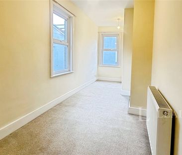 3 bedroom house to rent Tennyson Road, Luton, LU1 - Photo 6