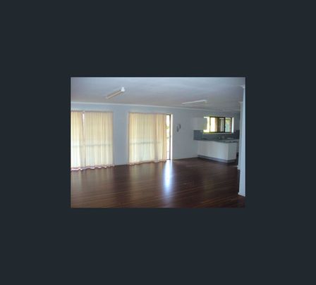 33 Woongool Road, Tinana, Qld 4650 - Photo 1