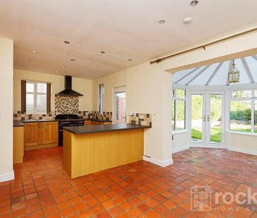 3 bedroom detached house to rent - Photo 6