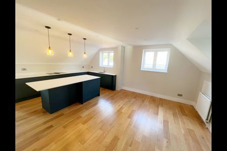 2 Bed Flat, Princes Way, SW19 - Photo 3