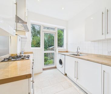 3 bedroom maisonette to rent - Photo 6