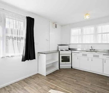 12 Hendon Road - Photo 4