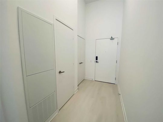 For Lease - 3900 Confederation Parkway Lane Unit# 417, Mississauga, Ontario - Photo 1