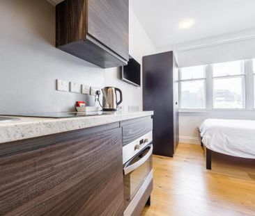 Studio to rent - Photo 3