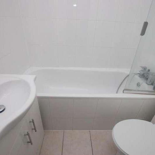 Hookstone Way, Woodford Green, Essex, IG8 - Photo 1