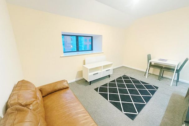 1 bedroom flat to rent - Photo 1