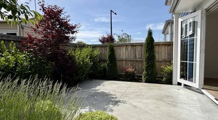 Two Bedroom Townhouse - Photo 4