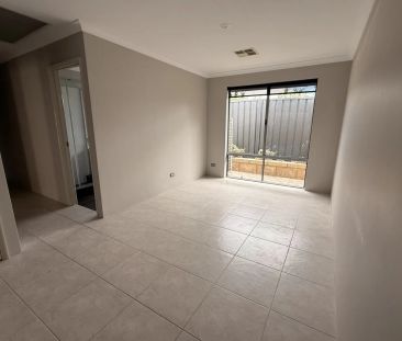 Spacious Coastal Family Living with Side Access - Just 800m to Melr... - Photo 6