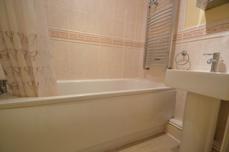 Slough, Slough, Berkshire,SL1 - Photo 5