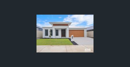 Stylish 4-Bedroom Family Home – Comfort, Space & Convenience - Photo 2