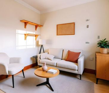 4 bedroom detached house to rent - Photo 1