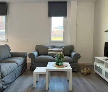 Calle de Pradales, Madrid, Community of Madrid 28047 - Foto 2