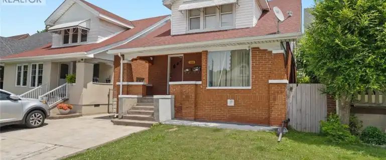 1668 GOYEAU Unit# UPPER | 1668 GOYEAU Unit# UPPER, Windsor - Photo 1