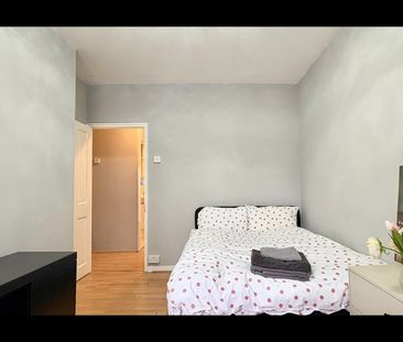 Room in a Shared Flat, Herbert House, E1 - Photo 4