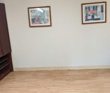 2 bedroom property to rent - Photo 5