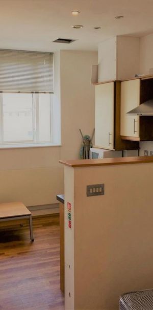 Studio to rent - Photo 1