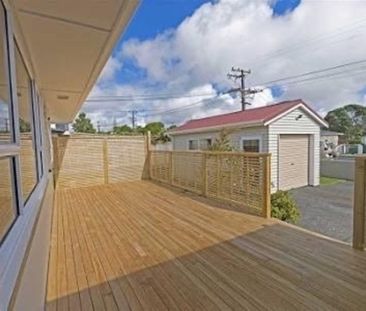 62 Waimumu Road, Massey - Photo 2