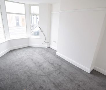 2 bedroom ground floor flat to rent - Photo 1