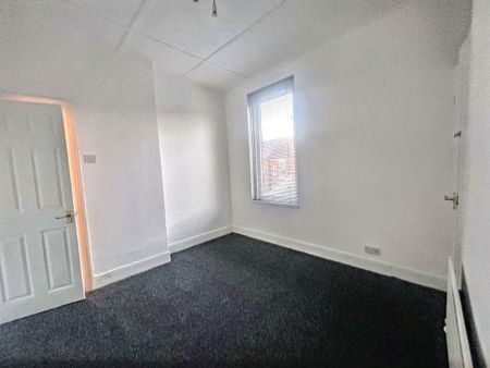 Meldon Terrace, Newbiggin, Newbiggin-by-the-Sea, Northumberland, NE64 6XJ - Photo 3