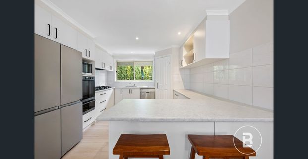 LIGHT-FILLED FOUR BEDROOM HOME WITH ALFRESCO, SHED & STUDIO IN POPULAR SEBASTOPOL - Photo 1