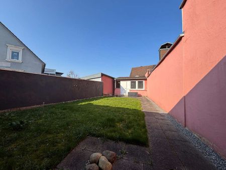 Otterbach - Reiheneckhaus mit 5 ZKB, 2,5 Bäder, Carport, Garten, Kamin - Photo 4