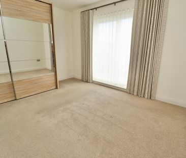 3 bedroom Town House to let - Photo 4