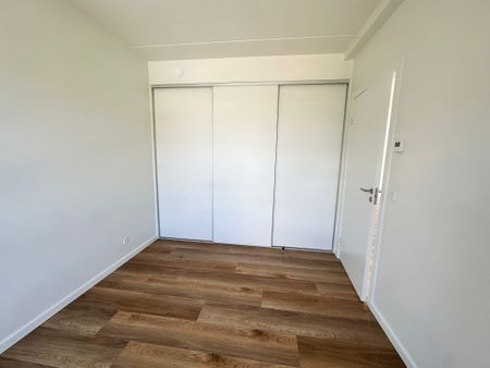 Lys 2-værelses lejlighed med altan i Nørresundby - Foto 4