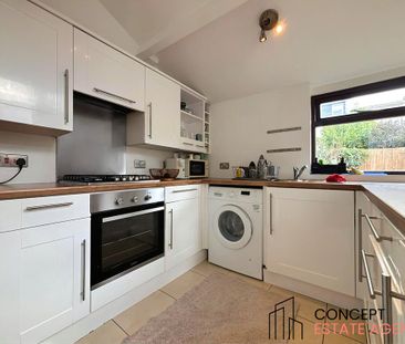 3 bedroom terraced house to rent - Photo 5