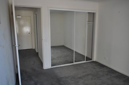 215/118 Dudley Street - Photo 3