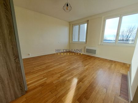 Location Appartement 3 pièces 70m² AVRANCHES 50300 - Photo 3