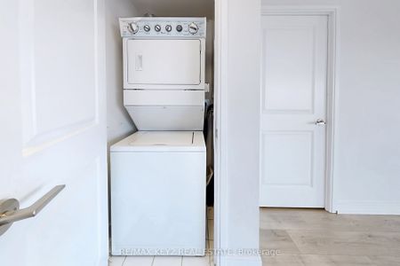 For Lease - 50 Absolute Avenue Unit# 4201, Mississauga, Ontario - Photo 3