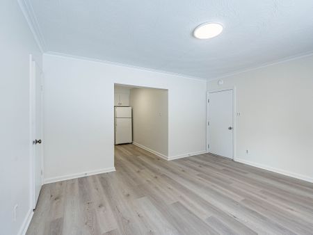 For Lease - 341 Sheppard Avenue Unit# Apt. #1, Toronto, Ontario - Photo 3
