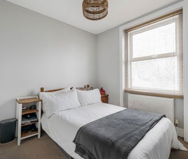 Leopold Road, London, SW19 - Photo 5