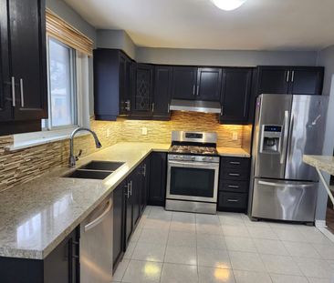 For Lease - 49 Alderbury Crescent, Brampton, Ontario - Photo 6