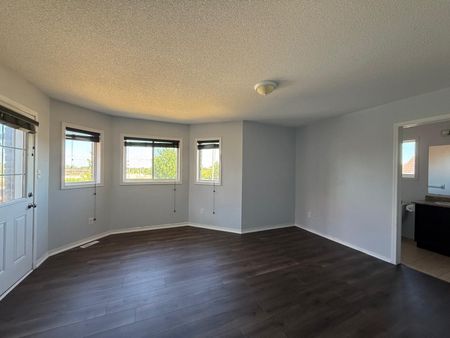 For Lease - 1531 Rankin Way, Innisfil, Ontario - Photo 2