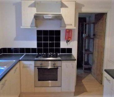 3 bedroom flat to rent - Photo 1