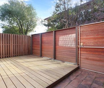 4/51 Locksley Road, Ivanhoe VIC 3079 - Photo 5