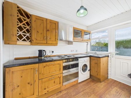 37 Sunnyside Park, Belfast, BT7 3DT - Photo 5