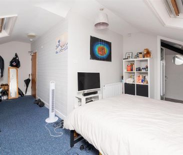 House share to rent - Photo 1