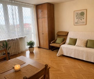 Cicha kawalerka do wynajęcia/10min do Metra Wierzb - Photo 1