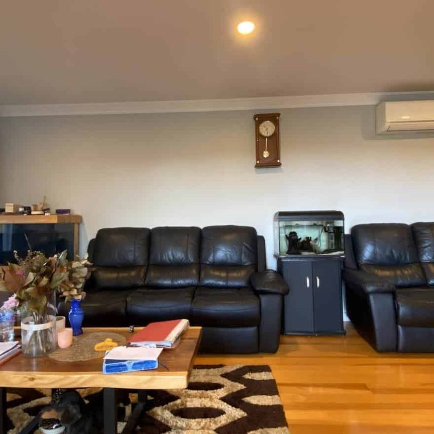 Spacious Family Home with Green Bay Views - Photo 1