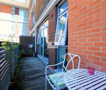 2 bedroom property to rent - Photo 2