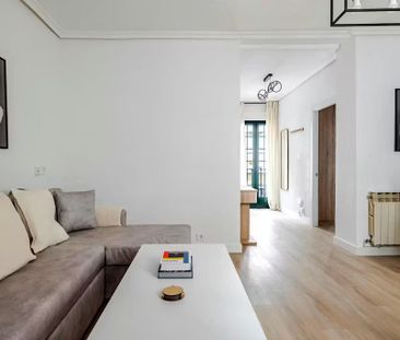 Calle de Oltra, Madrid, Community of Madrid 28028 - Photo 2