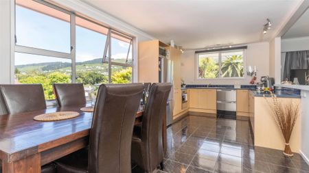 6A Coates Street, Tawa - Photo 2