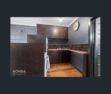 1 BED UNIT UNFURNISHED - Photo 5