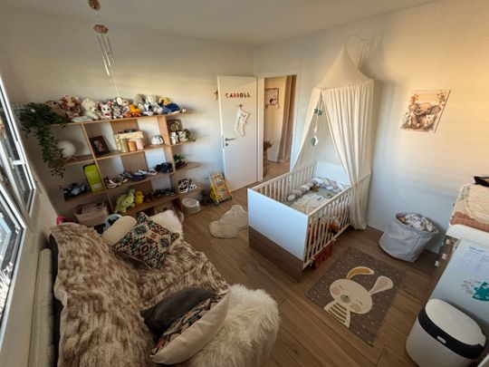 Nice 3.5 room bright and modern, quiet, close to shops - Foto 1