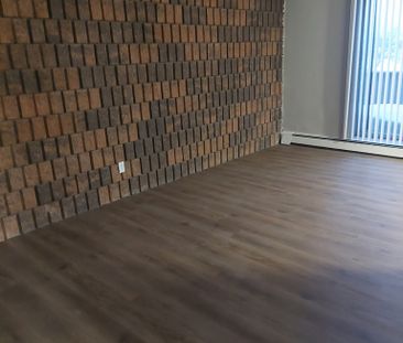 Avon Place Apartments - Choose your rent level - Call for Details -... - Photo 6
