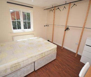 3 bedroom coach house to rent - Photo 1